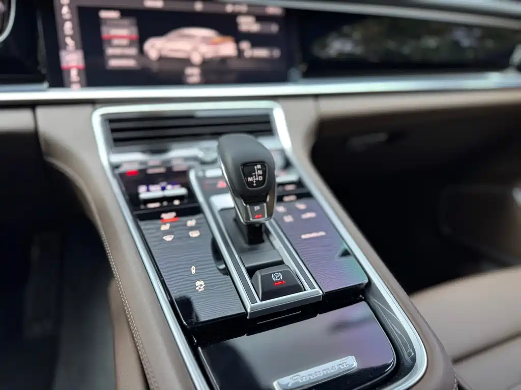2018 Porsche Panamera 4 E-Hybrid