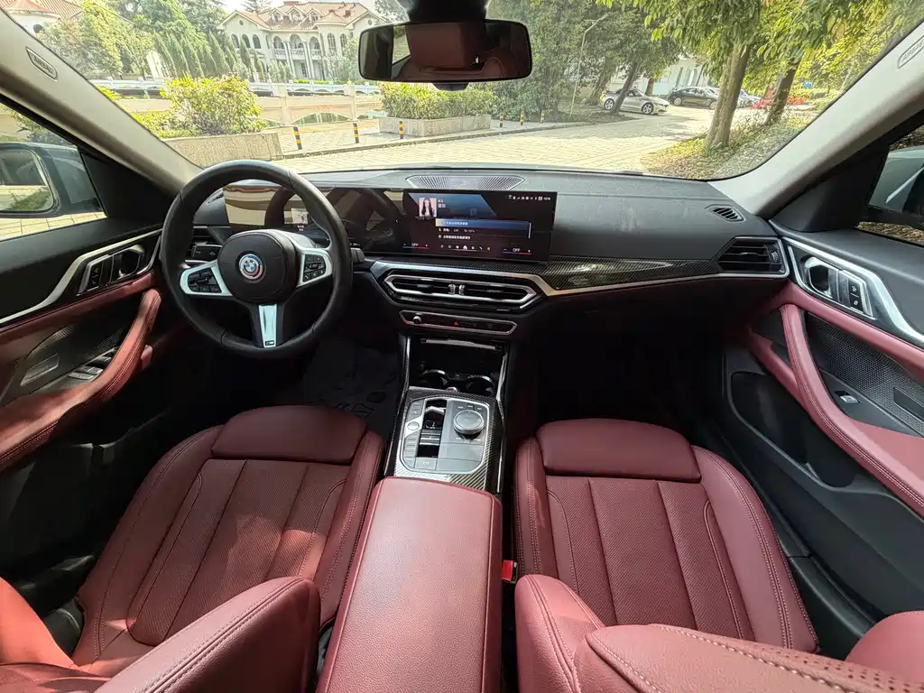 BMW i4 2023 eDrive35