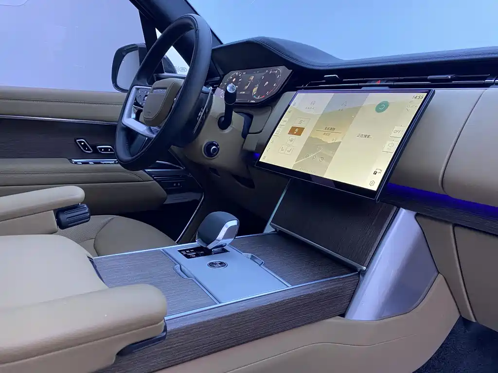 Range Rover 2024 3.0 L6 400PS Autobiography LWB 7-Seater