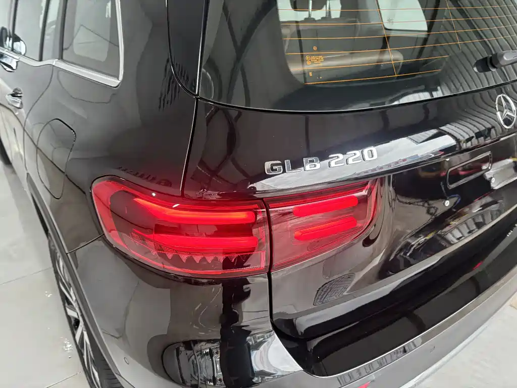 Mercedes-Benz GLB 2025 GLB 220 Fashion