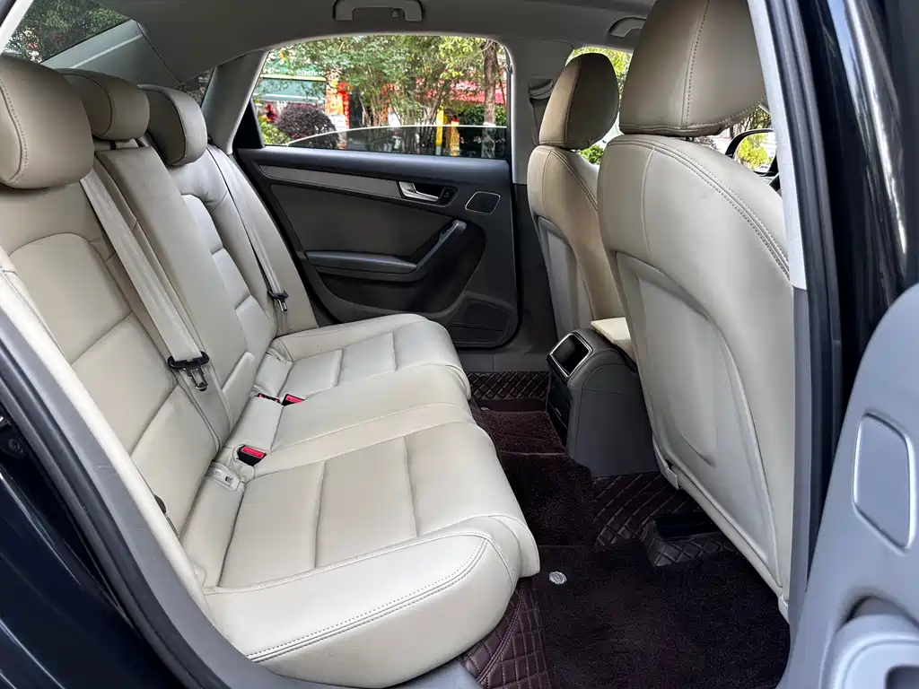 Audi A4L 2012 1.8 TFSI Manual Comfort Edition