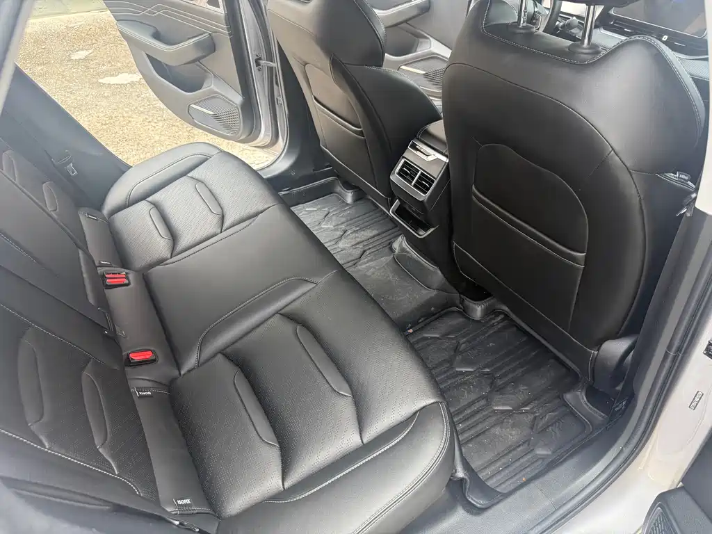 Geely Preface 2023 2.0TD Luxury Edition