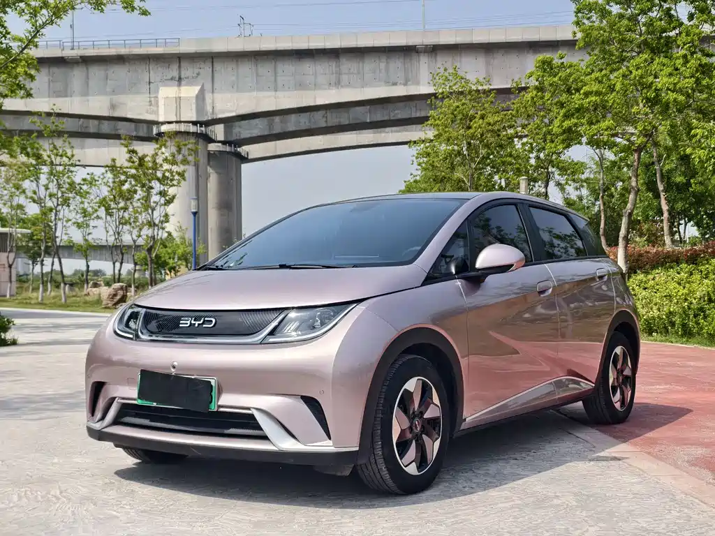 BYD Dolphin 2025 420km Fashion Edition