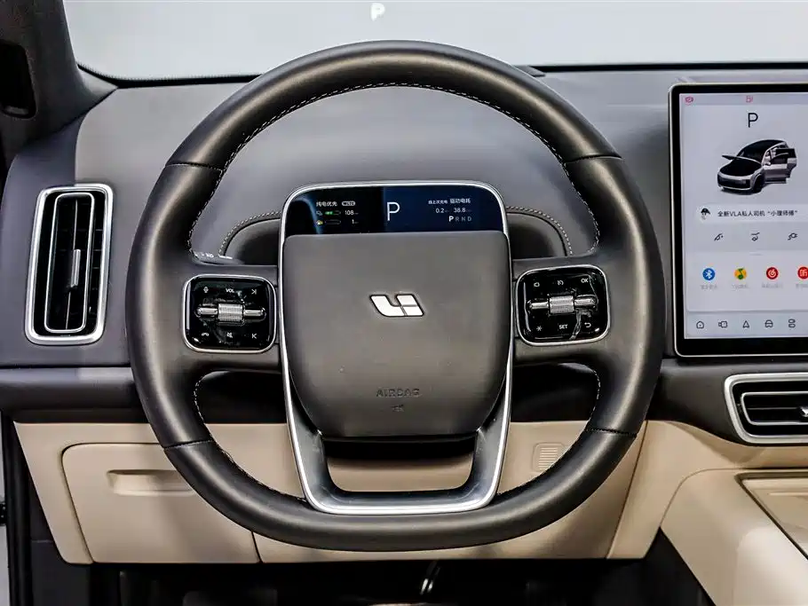 Li Auto L8 2025 Ultra Smart Refresh Edition