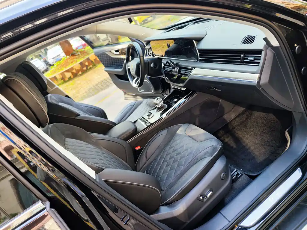 Hongqi HS5 2019 2.0T Zhilian Qixiang Edition