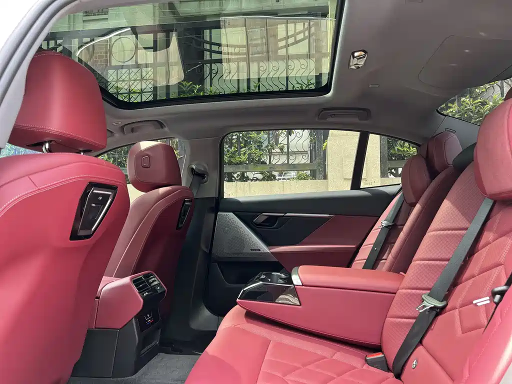 BMW 5 Series 2024 530Li Leading Edition Luxury Package