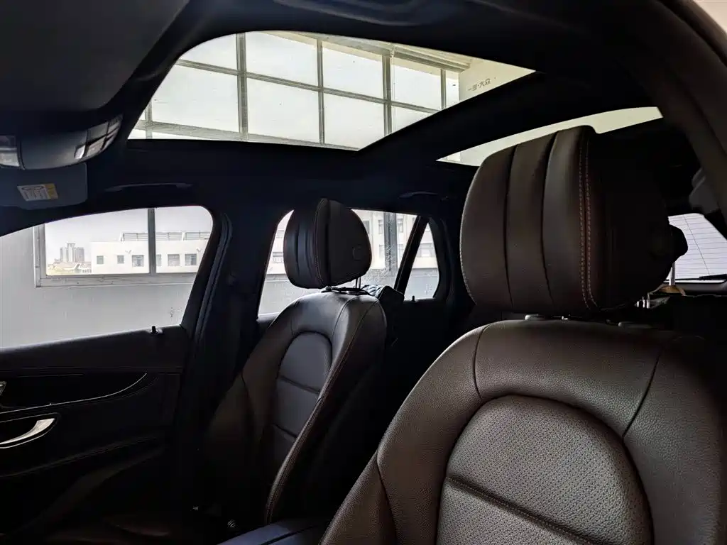Mercedes-Benz GLC 260 4MATIC Luxury Edition 2018