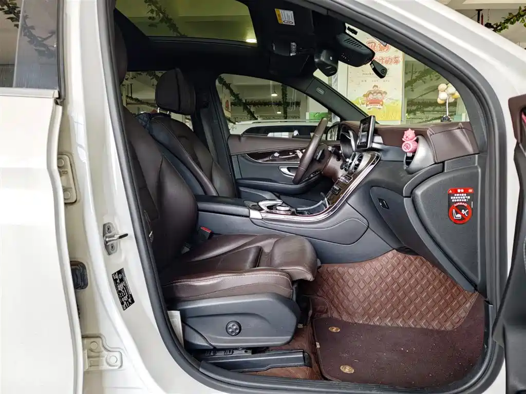 Mercedes-Benz GLC 260 4MATIC Luxury Edition 2018