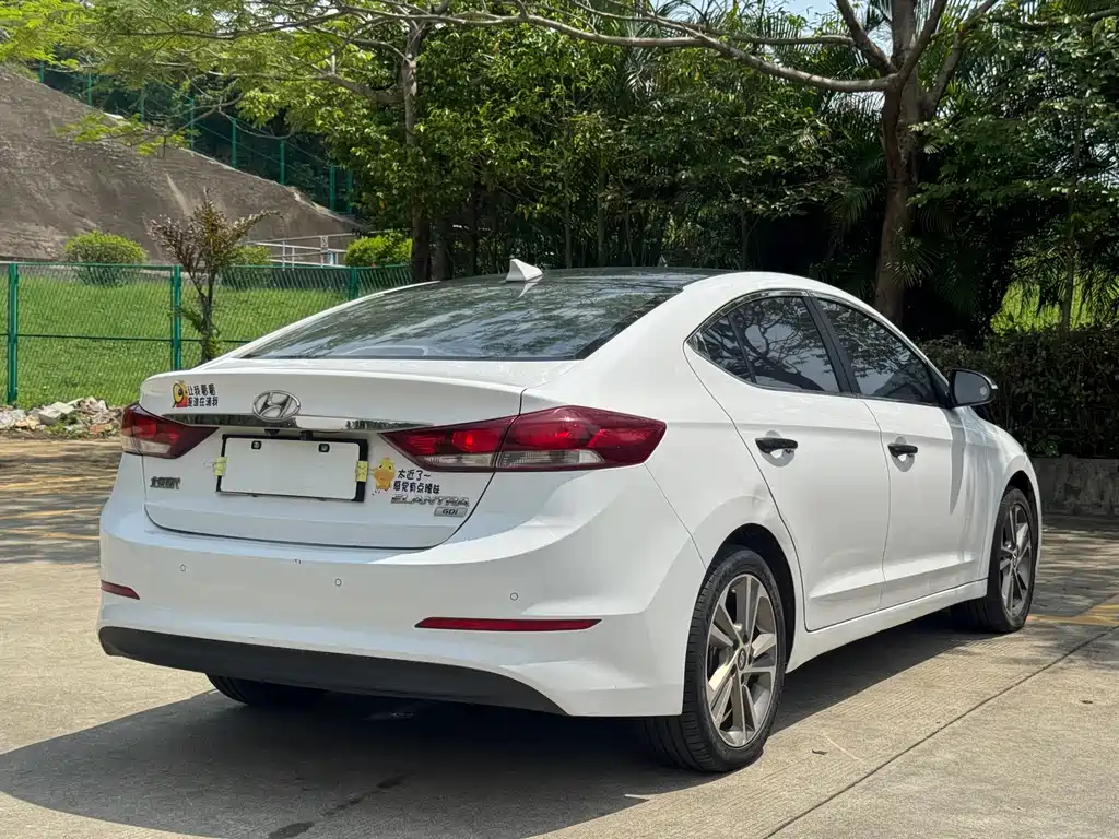 Hyundai Elantra 2016 1.6L Auto Elite