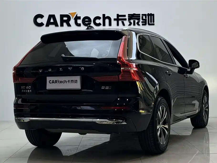 Volvo XC60 2022 B5 AWD Inscription