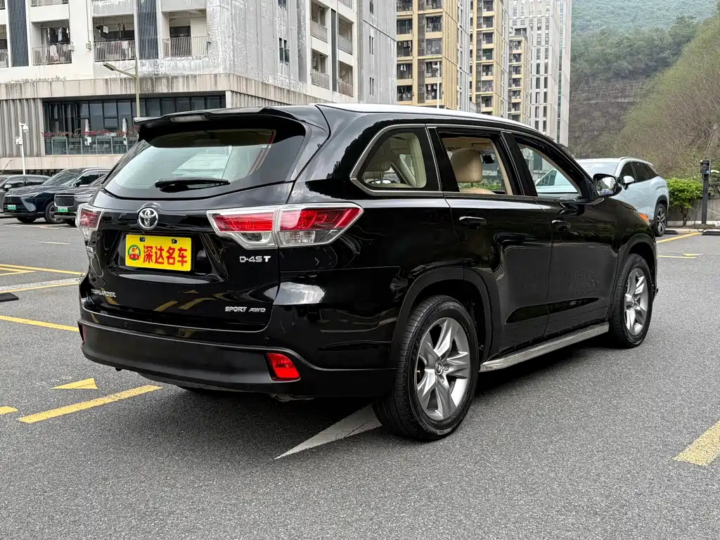 Toyota Highlander 2017 2.0T AWD Luxury 7-Seater