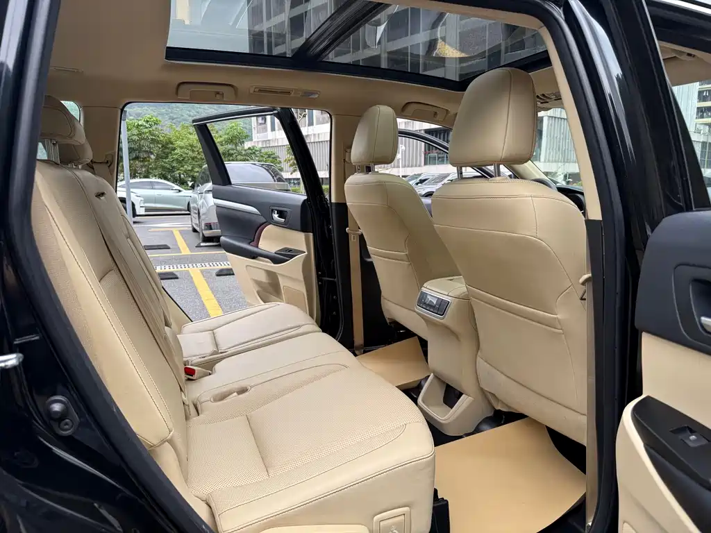 Toyota Highlander 2017 2.0T AWD Luxury 7-Seater