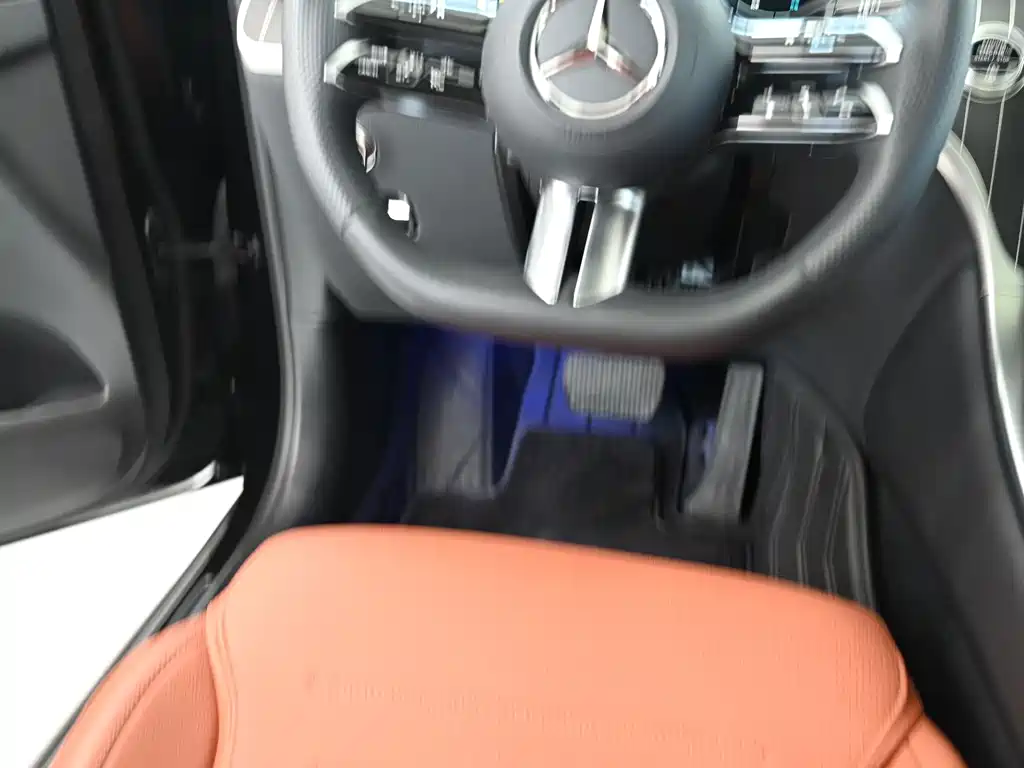 Mercedes-Benz GLC 300 L 4MATIC Dynamic 5-Seater 2023 Facelift