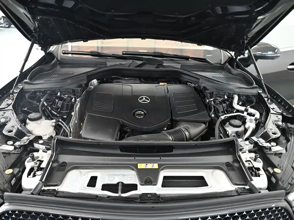 Mercedes-Benz GLC 300 L 4MATIC Dynamic 5-Seater 2023 Facelift