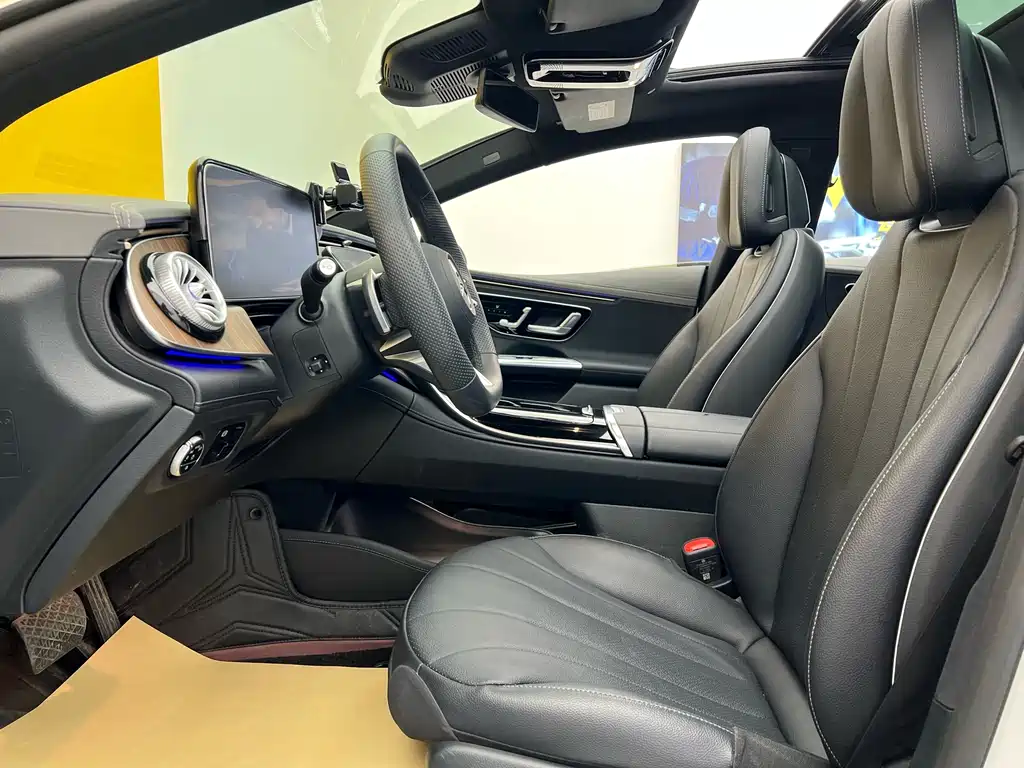 Mercedes-Benz EQE 350 Luxury Edition 2022