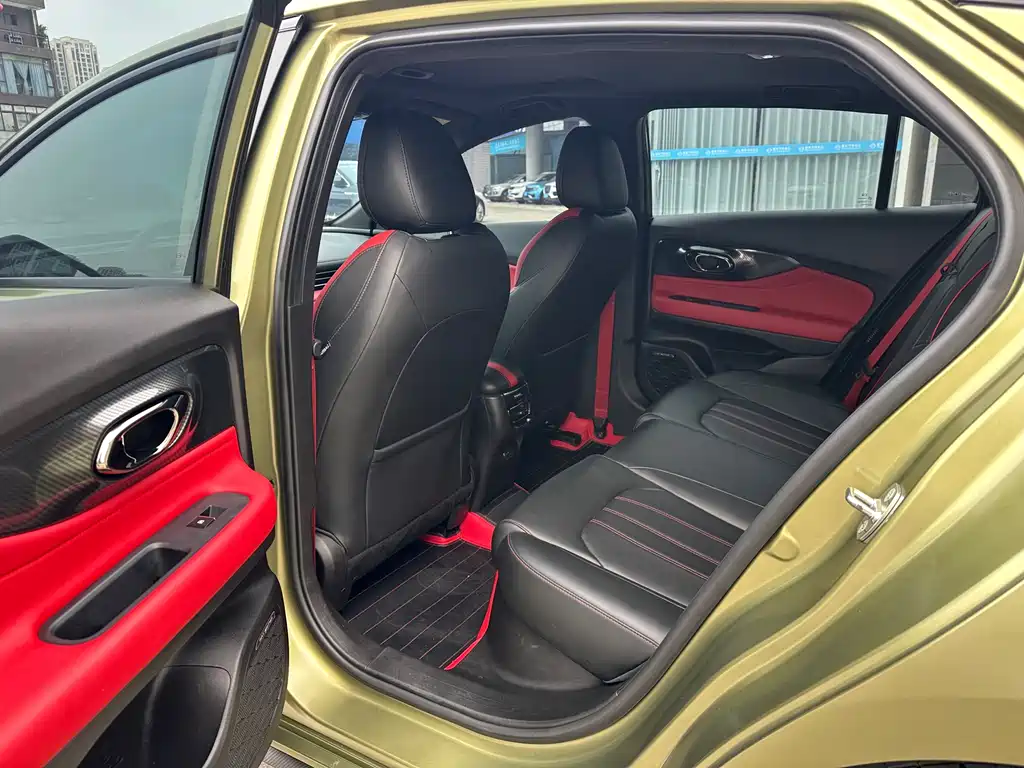 GAC Trumpchi Empow 2021 270T DCT J16
