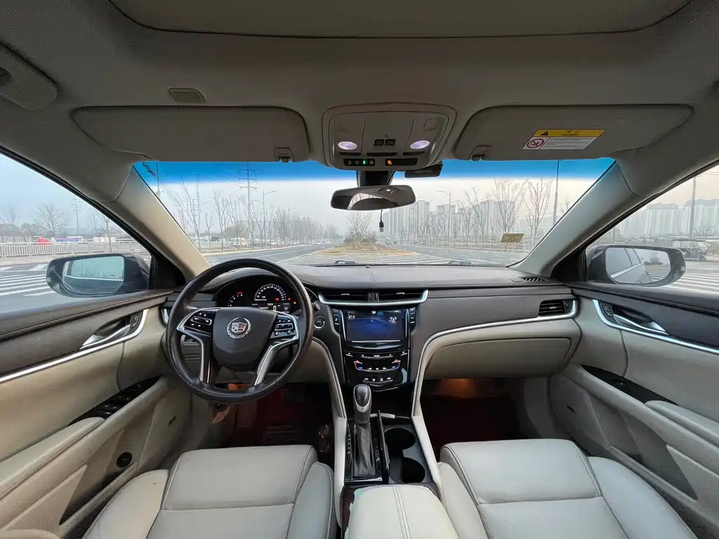 Cadillac XTS 2014 28T Comfort