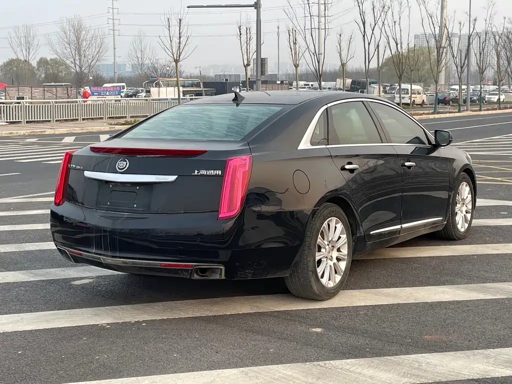 Cadillac XTS 2014 28T Comfort