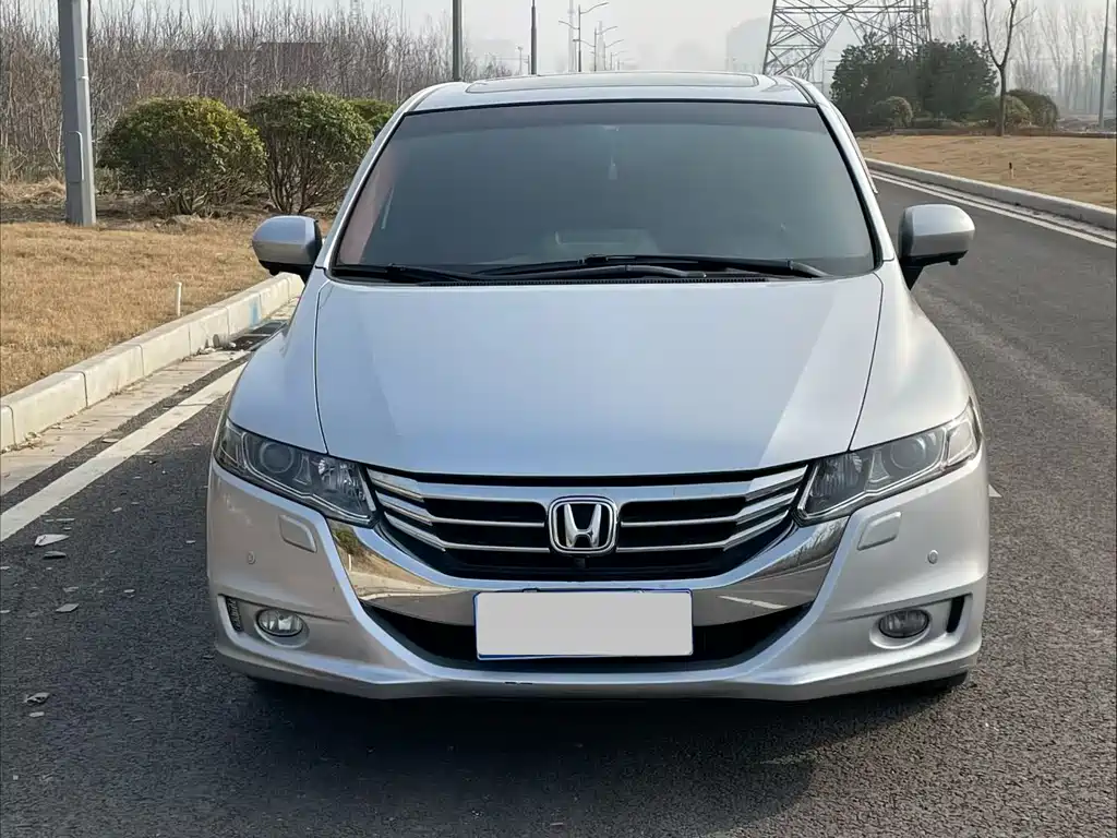 Honda Odyssey 2013 2.4L Luxury Edition