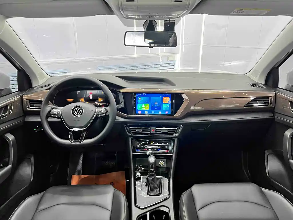 Volkswagen Tharu 2022 280TSI 2WD Luxury Edition