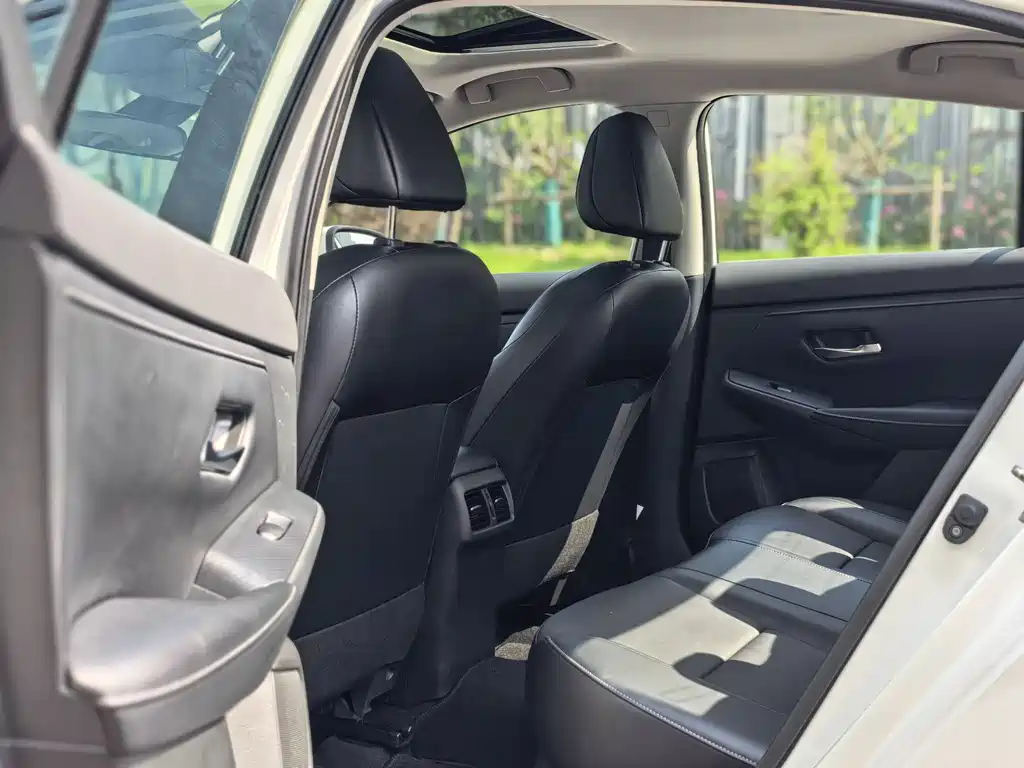 Nissan Sylphy 2022 1.6L XL CVT Comfort Edition