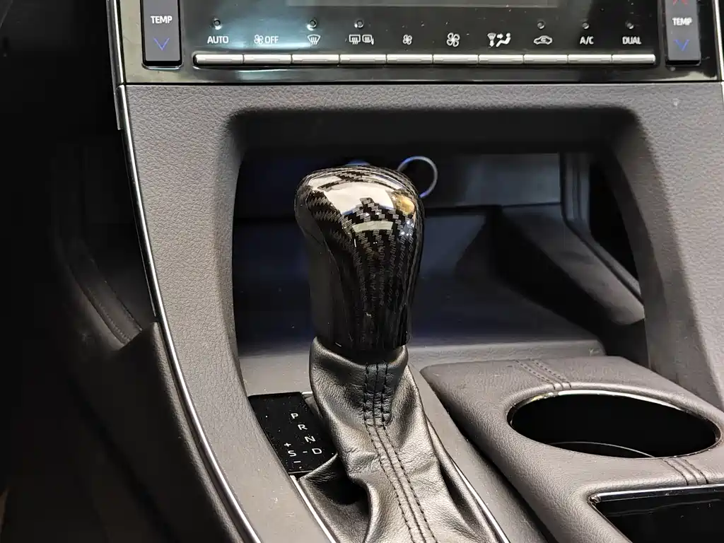 2019 Toyota Avalon Hybrid 2.5L Luxury Edition China V