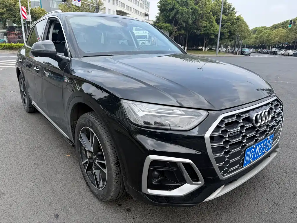 Audi Q5L 2023 40 TFSI Fashion Dynamic Edition