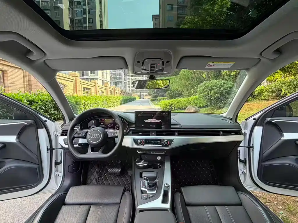 Audi A4L 2022 40 TFSI Luxury Dynamic Edition