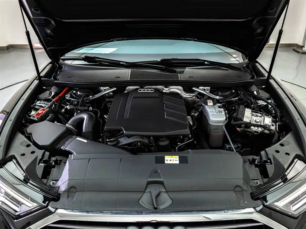 Audi A6L 2021 40 TFSI Luxury Elegant