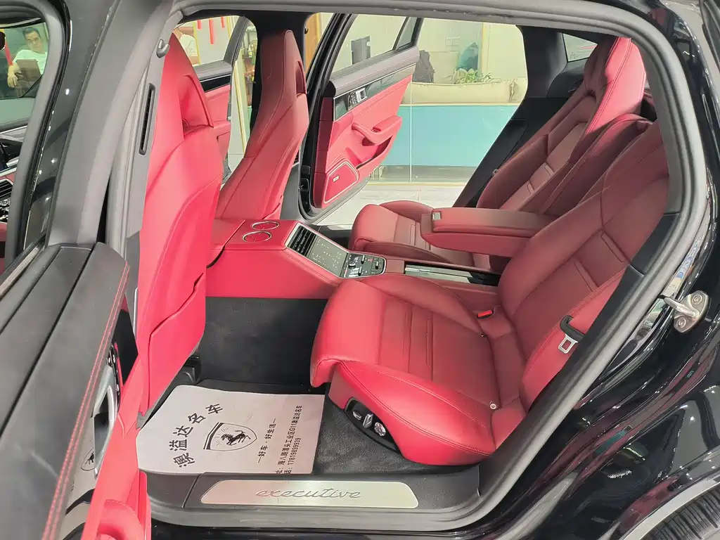 2019 Porsche Panamera 4 Executive LWB 2.9T