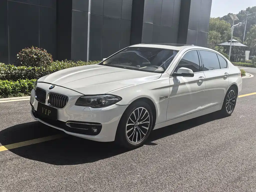 BMW 5 Series 2017 525Li Luxury Design Package