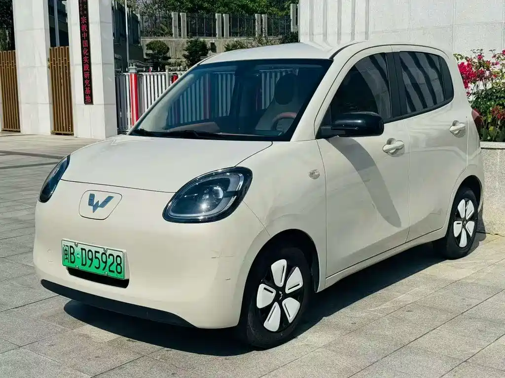 Wuling Hongguang MINI EV 2025 4th Generation 4-Door Advanced Edition