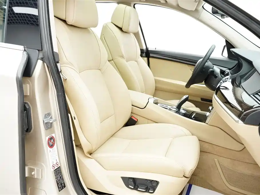 BMW 5 Series GT 2013 535i xDrive Luxury