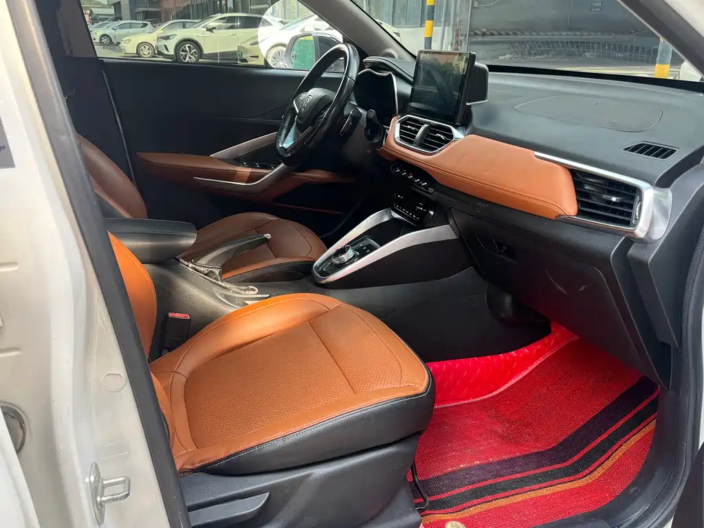 Baojun 510 2018 1.5L Automatic Anniversary Special Edition China V