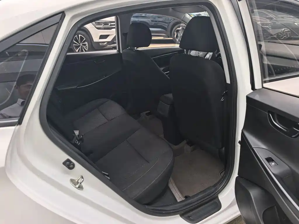 Elantra 2018 1.6L Automatic GL National VI