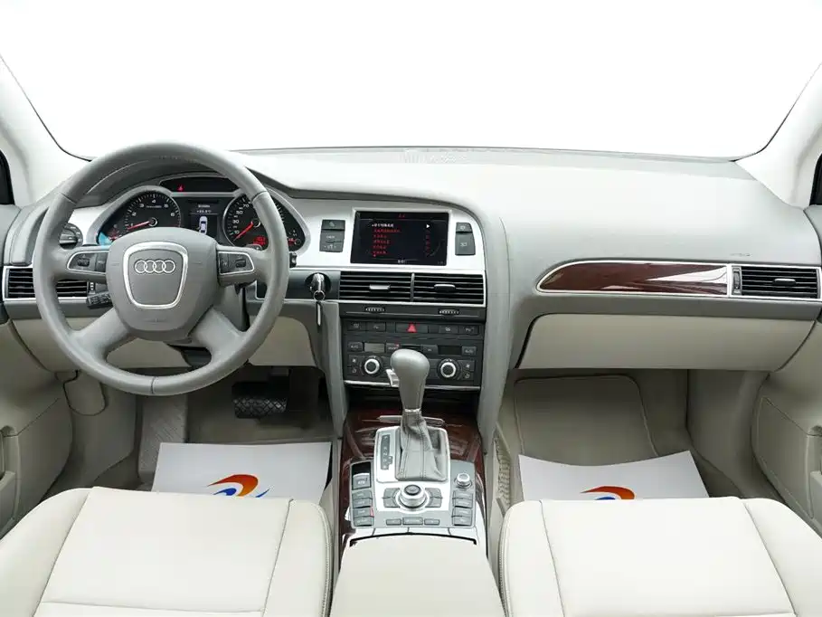Audi A6L 2010 2.4L Technical Edition