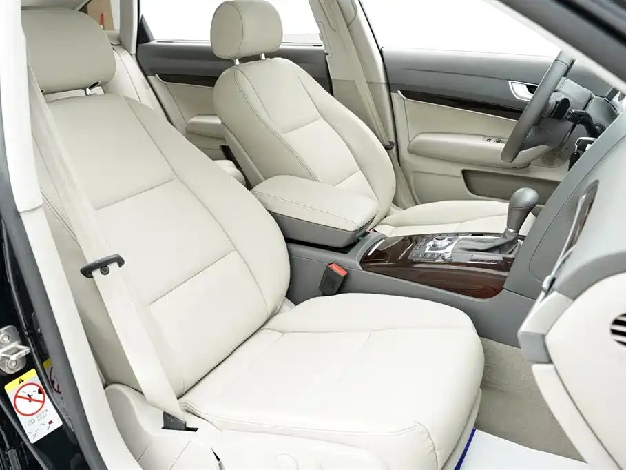 Audi A6L 2010 2.4L Technical Edition