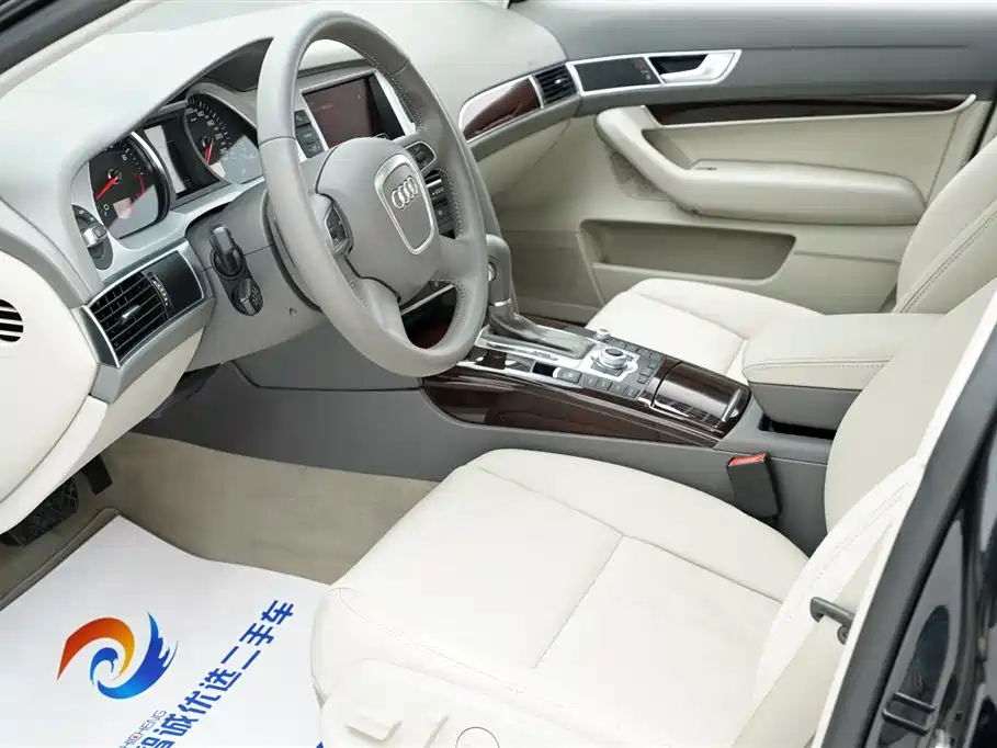 Audi A6L 2010 2.4L Technical Edition
