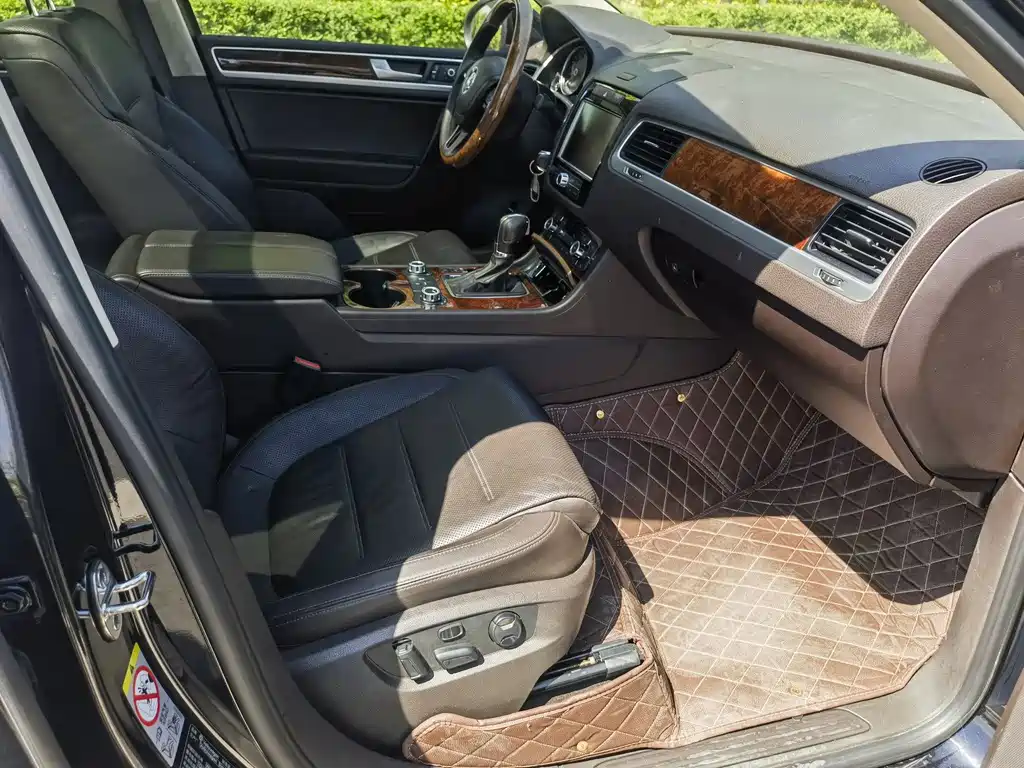 Volkswagen Touareg 2011 3.0TSI Comfort