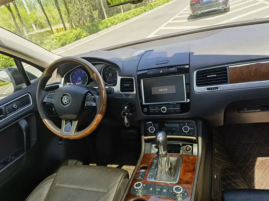 Volkswagen Touareg 2011 3.0TSI Comfort