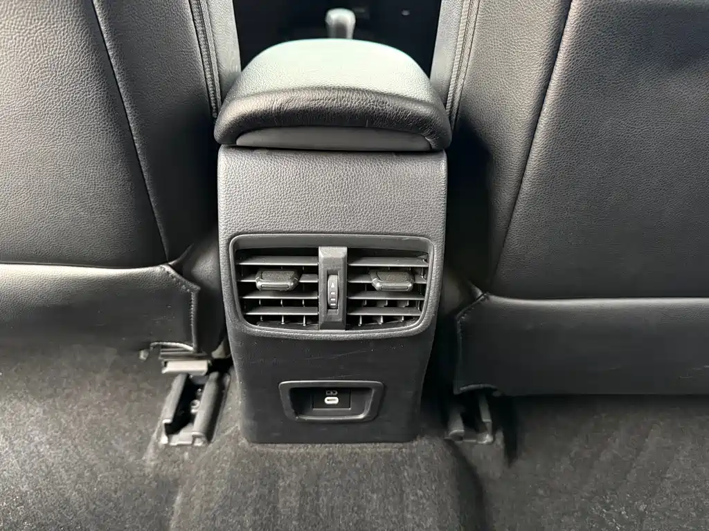 Toyota Levin 2023 Smart Hybrid Dual Engine 1.8L Leading Edition