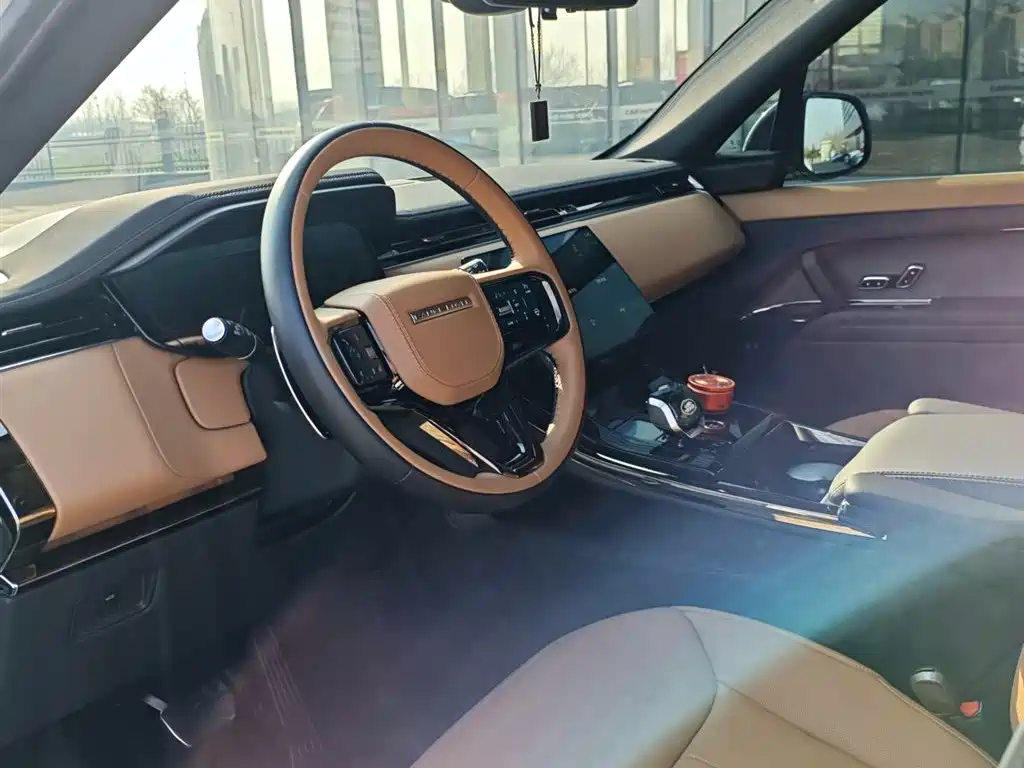 Range Rover Sport 2024 400PS Dynamic HSE