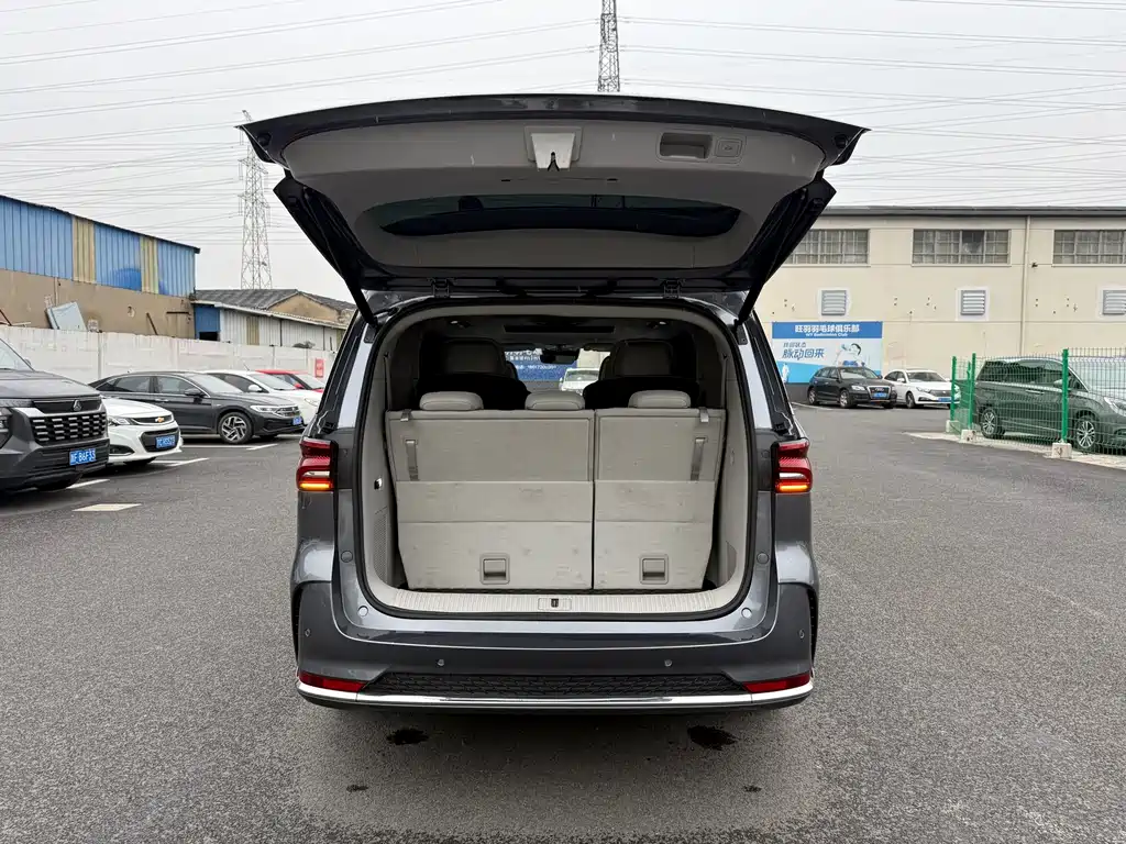 Roewe iMAX8 2021 400TGI Supreme Series Ultimate Edition