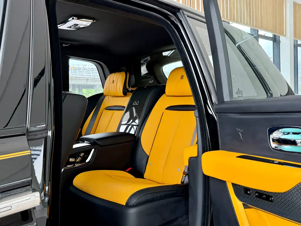 Cullinan 2020 Black Badge