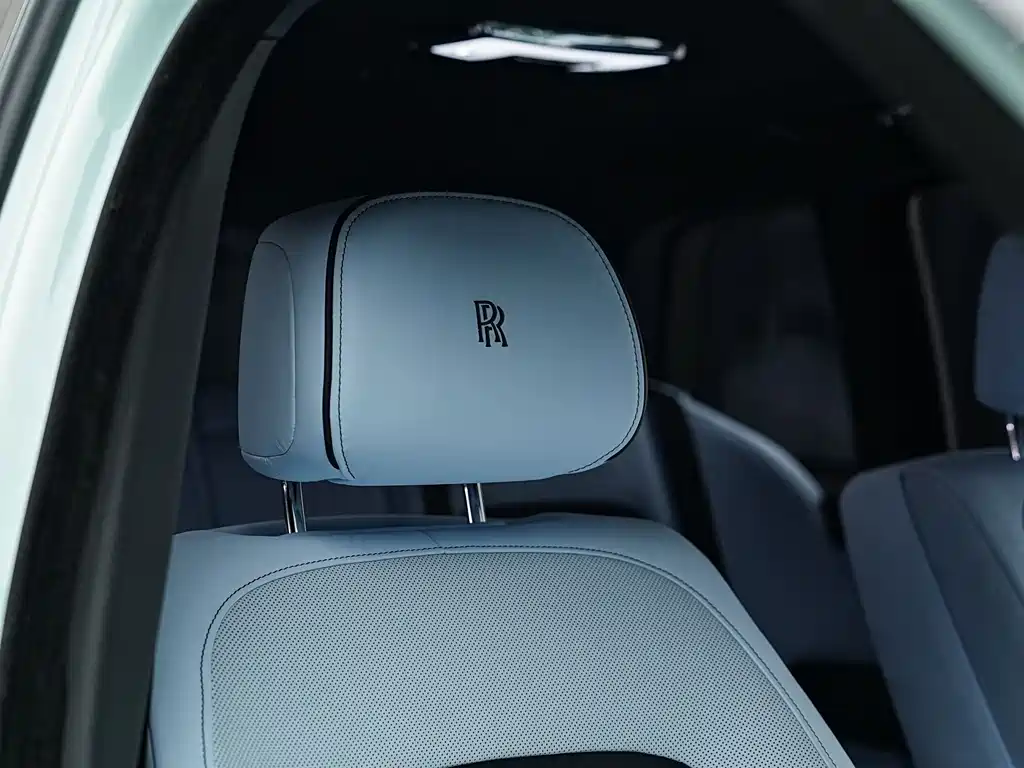 Cullinan 2022 Black Badge
