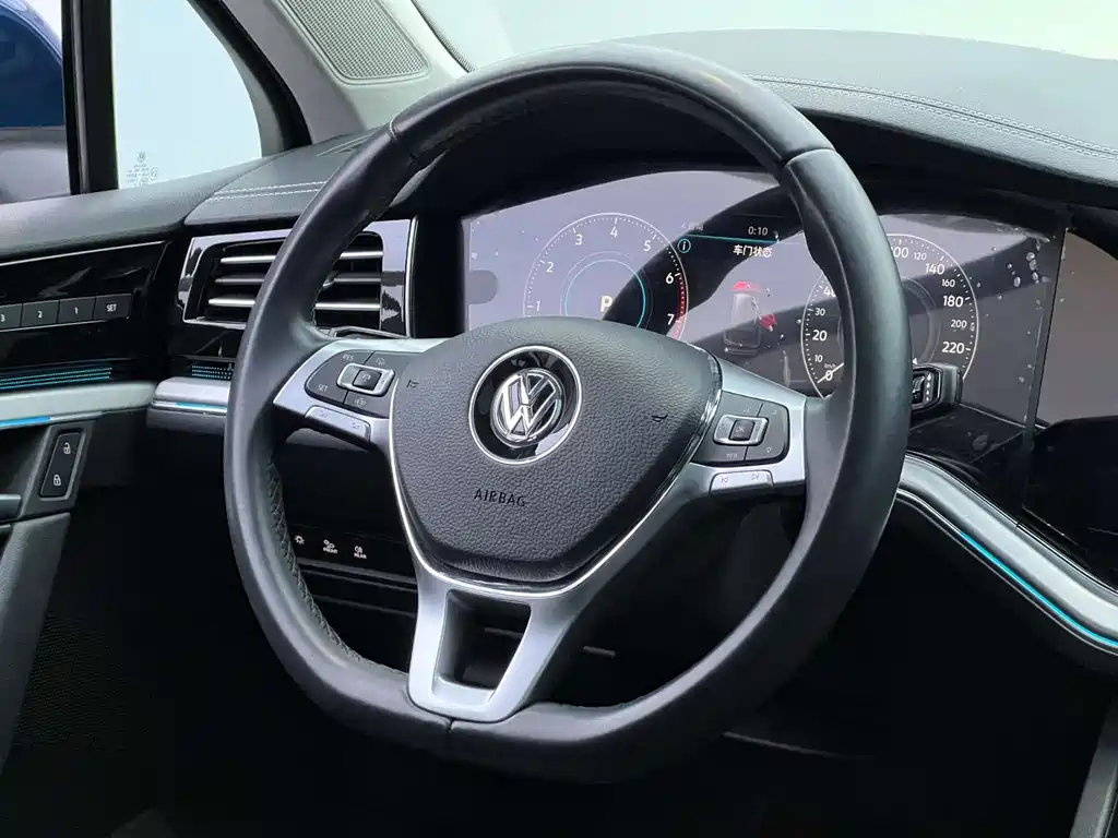 Volkswagen Touareg 2020 3.0 TSI Sharp Edition China VI