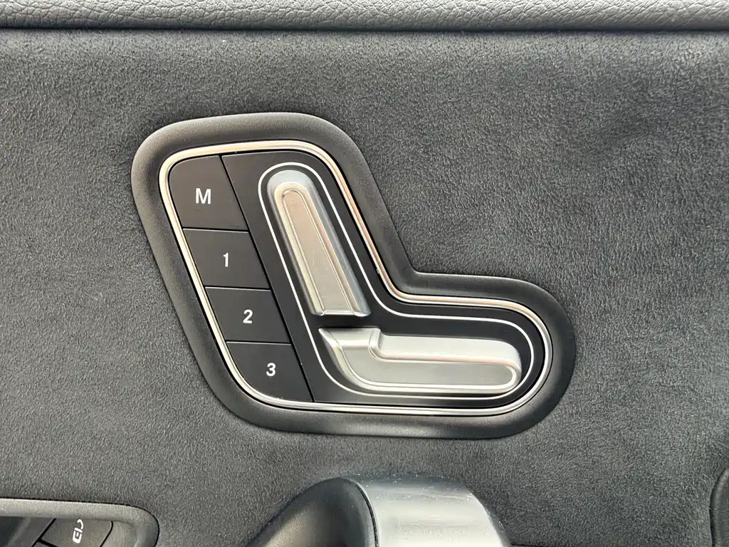 Mercedes-Benz CLA 200 (imported) 2021