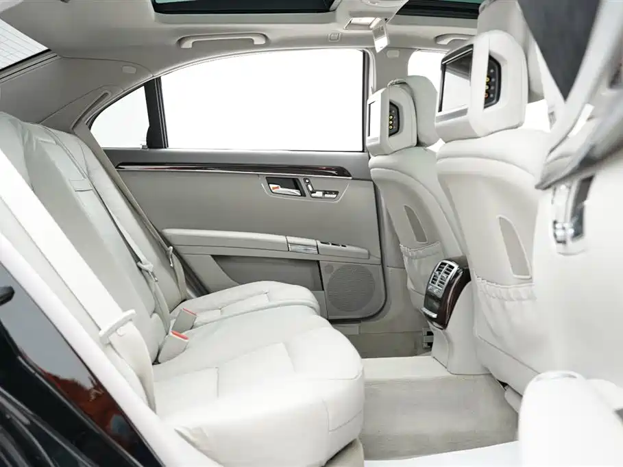 Mercedes-Benz S-Class 2010 S 300 L Luxury