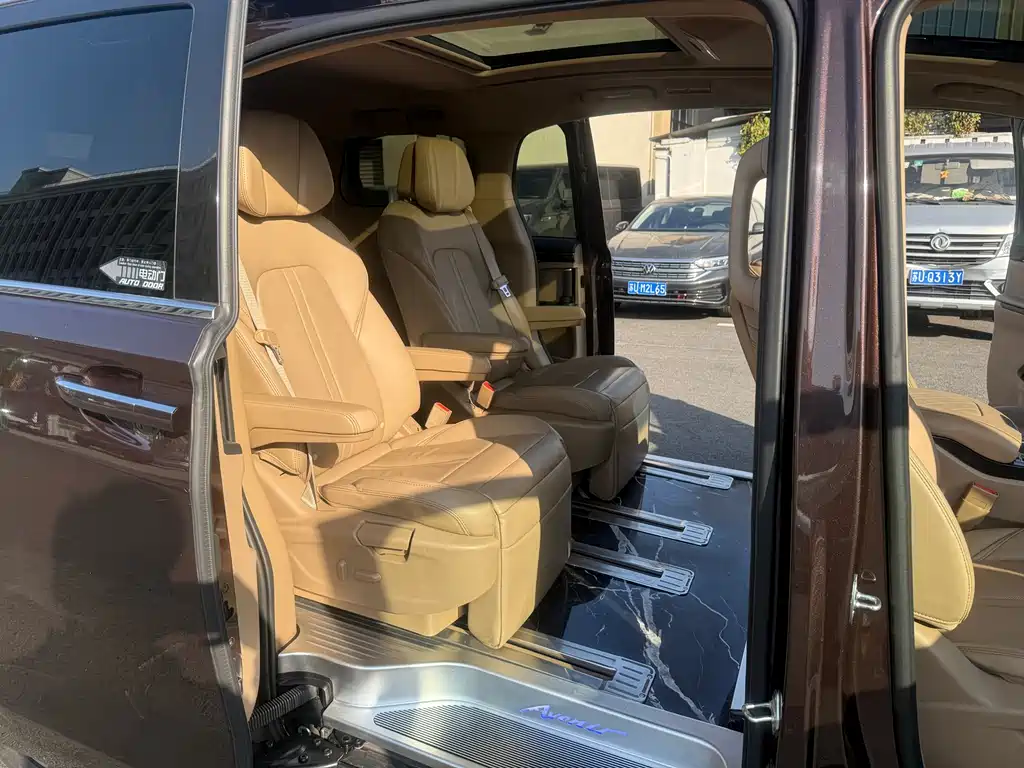 Buick GL8 2018 ES 28T Luxury Edition China VI