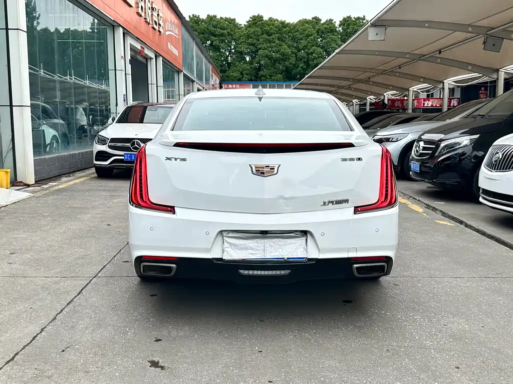 Cadillac XTS 2018 28T Technical